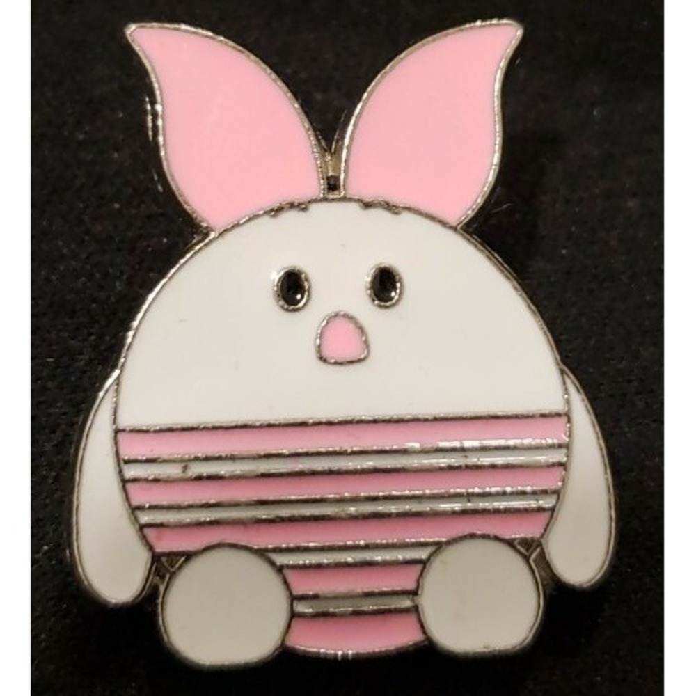 Disney Pin Piglet Winnie the Pooh Magical Mystery Ufufy Hong Kong HKDL 102422